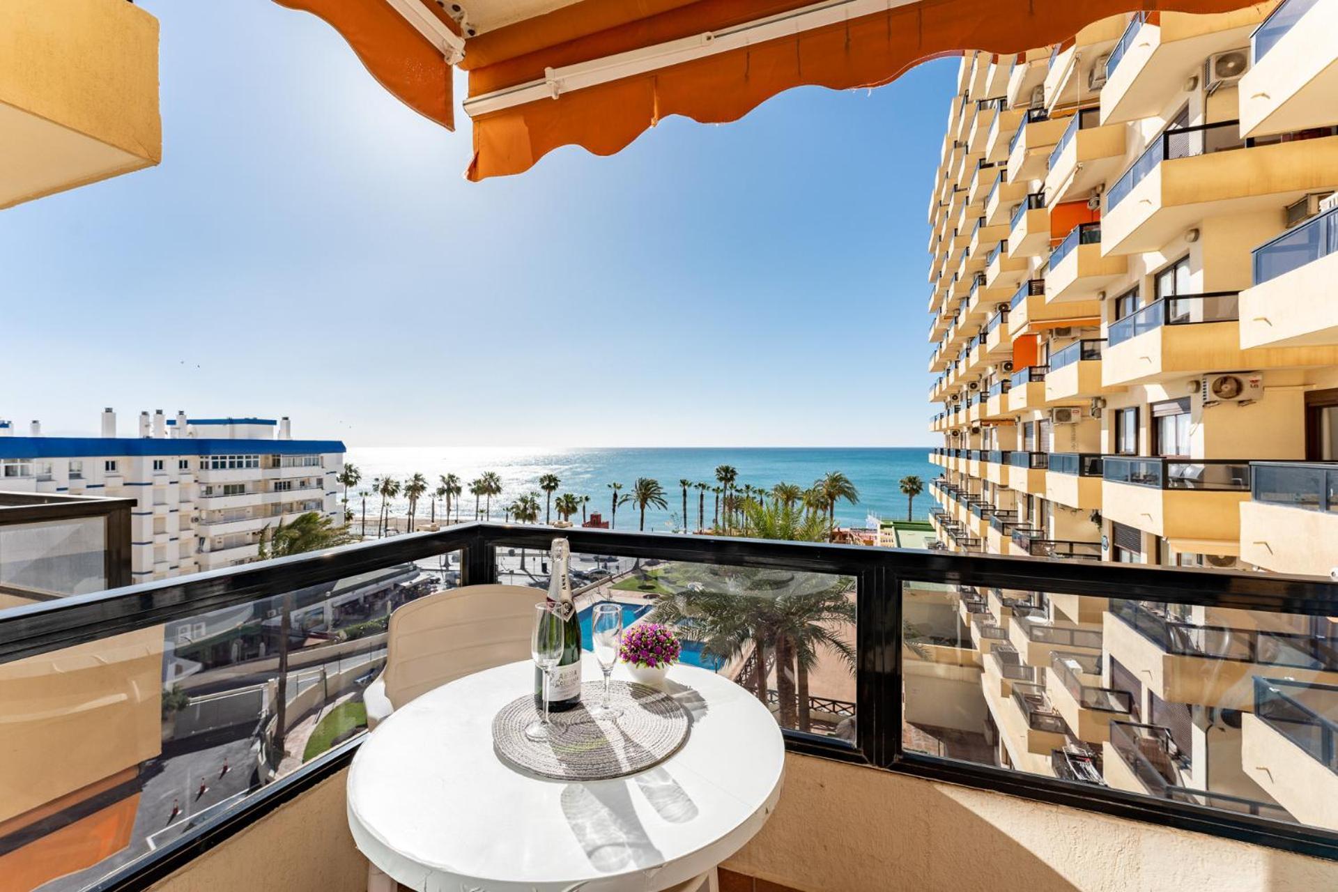 Malagasuite New Aloha Playa Benalmádena Esterno foto